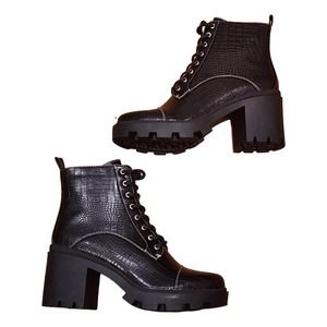 Azalea Wang Surreal Croc-Embossed Combat Boots Size 8